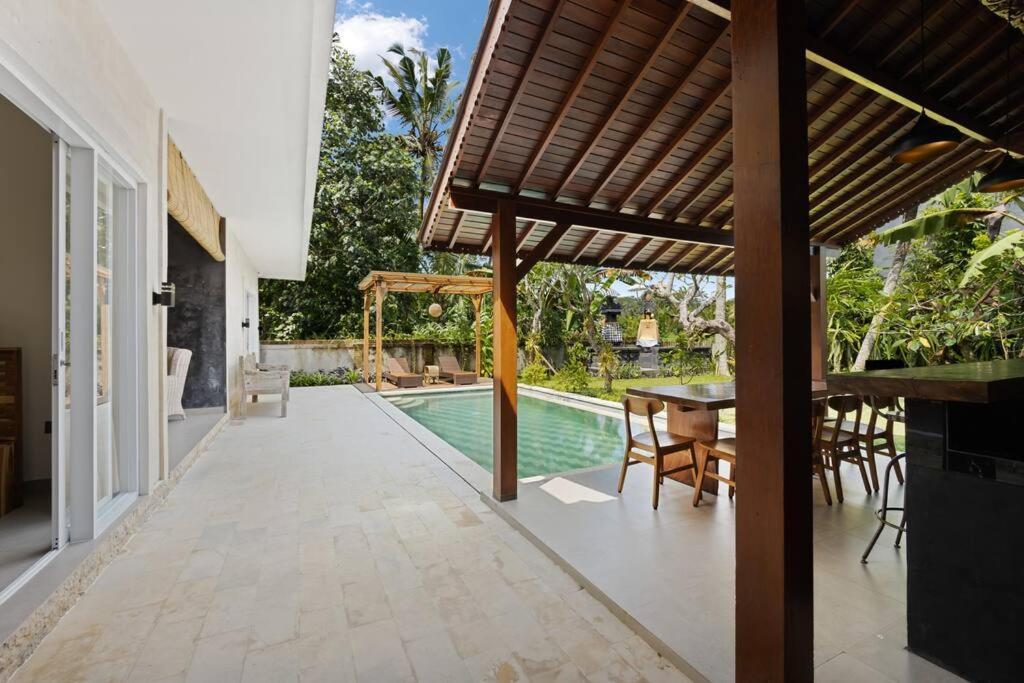 New 4 Bedroom Villa Surrounded By Jungle And Ricefields Ubud Exterior foto